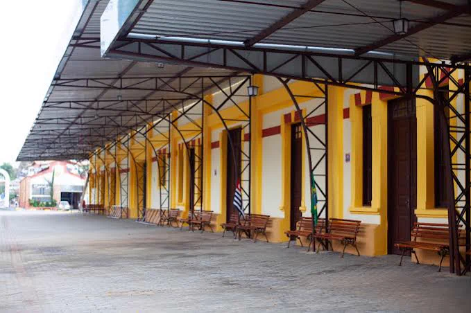 Plataforma da rodoviária de Socorro